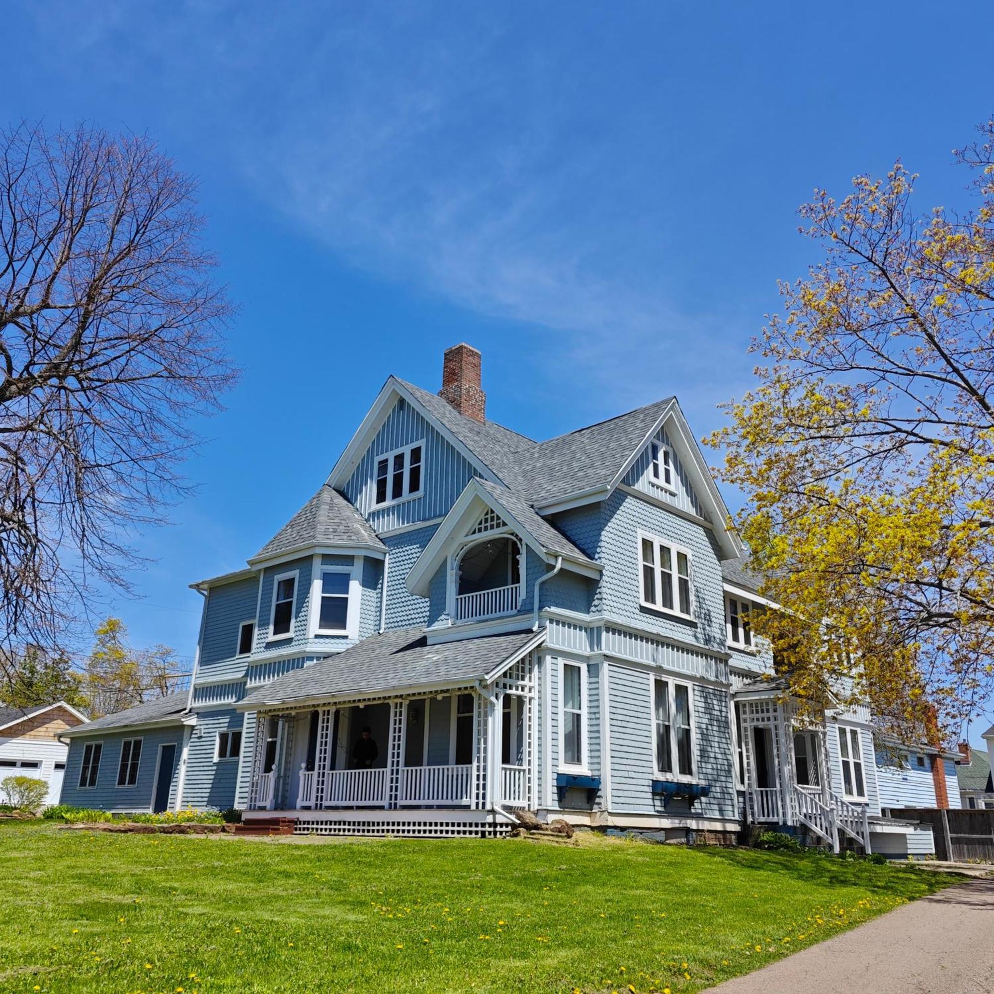 Andy'S Blue House Panzió Charlottetown Kültér fotó